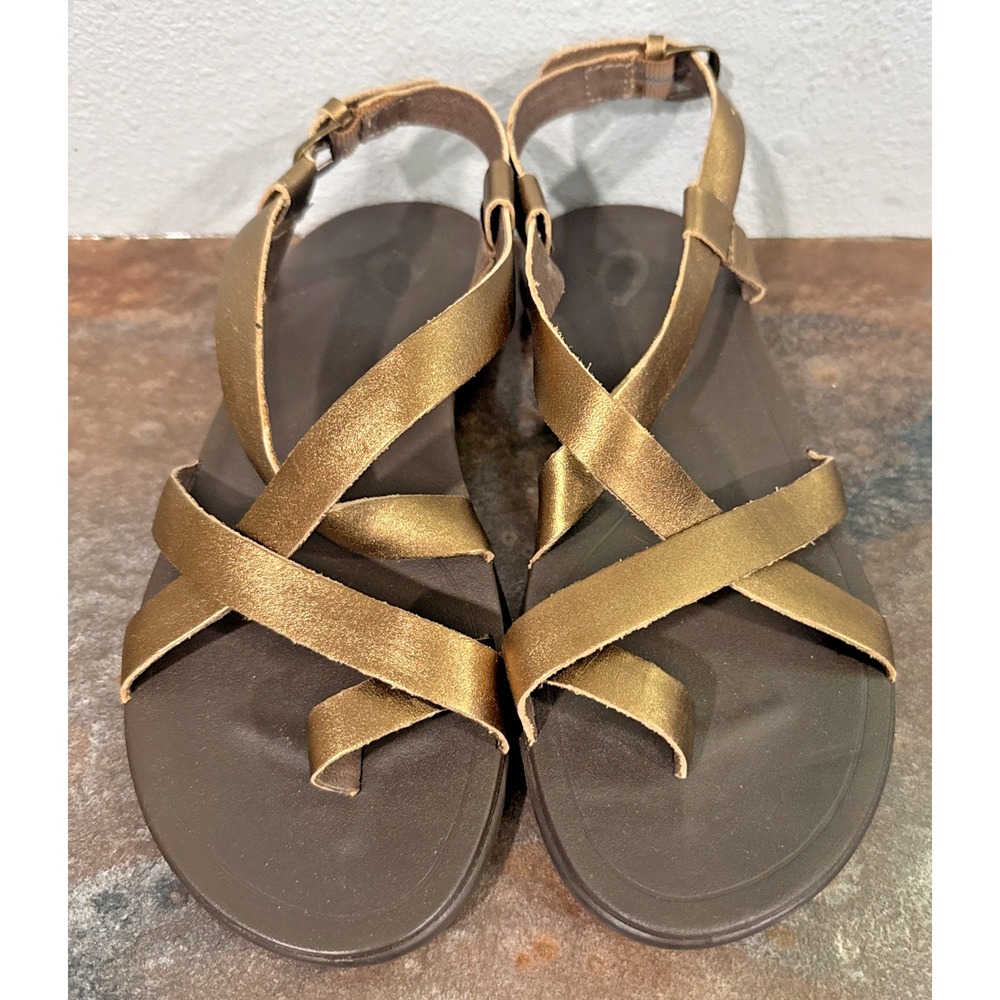 NWOB OluKai Upena Womens 7 Gold Leather Strappy Toe Loop Sandals